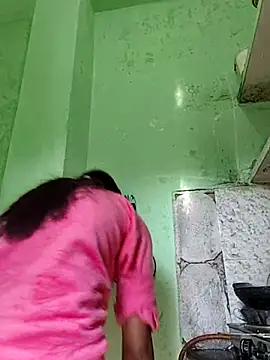 Snapshot of Hotty-Nidhi chatting on December 17, 2025, 5:13 am Hotty-Nidhi online show from December 17, 2025, 5:13 am