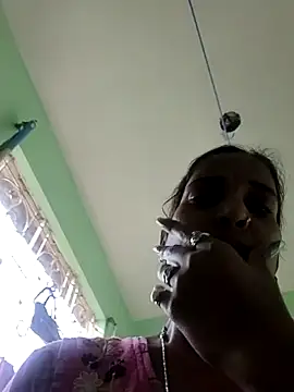 Hotty-Nidhi online show from February 12, 2026, 4:07 am