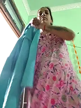 Hotty-Nidhi online show from February 19, 2026, 3:24 am