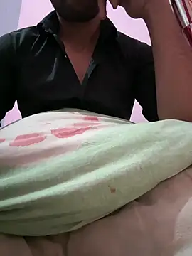 Snapshot of HARSHHU01 chatting on March 10, 2025, 8:59 am HARSHHU01 online show from March 10, 2025, 8:59 am