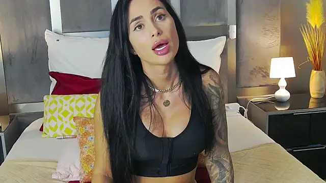 LaraVos online show from October 22, 2025, 7:46 pm