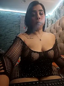 L ucero online show from October 4, 2025, 3:26 am