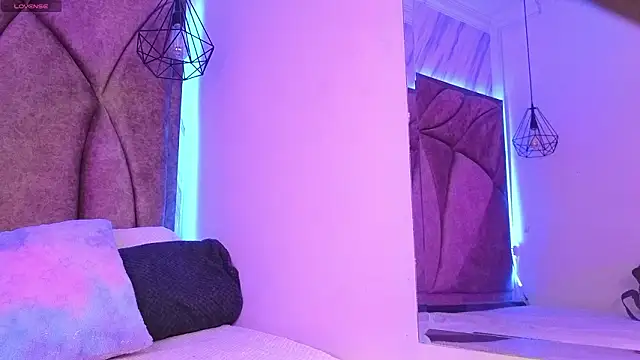 Kanela miller  online show from March 5, 2026, 12:12 pm