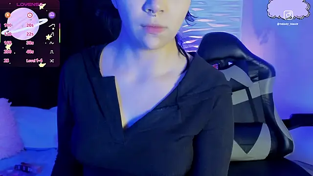 Melody Black  online show from November 13, 2025, 7:57 pm