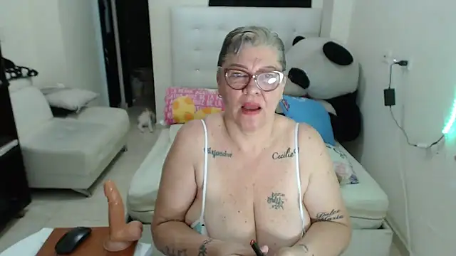 Olgahunder online show from February 10, 2026, 5:11 am