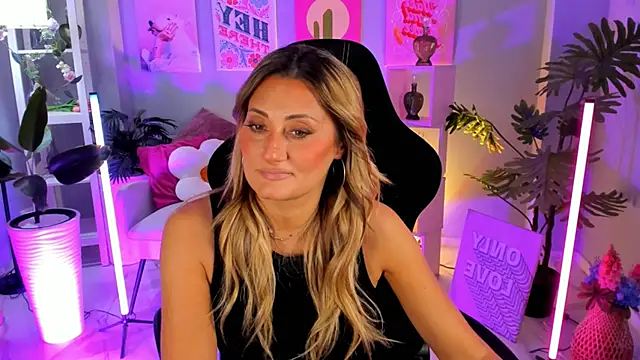 SarahAlluring online show from October 20, 2025, 10:59 am