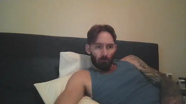 Snapshot of whowantsacreampie chatting on October 1, 2025, 12:00 pm whowantsacreampie online show from October 1, 2025, 12:00 pm