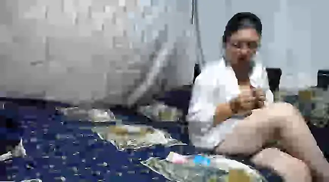 SHARONYJQVI online show from March 12, 2025, 6:40 am