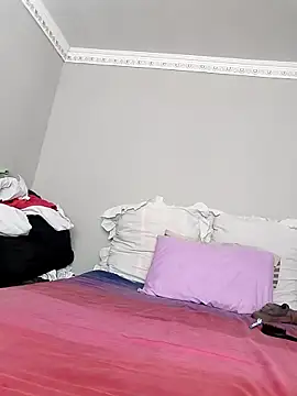 Snapshot of CertifiedSatisfier chatting on September 26, 2025, 8:18 am CertifiedSatisfier online show from September 26, 2025, 8:18 am