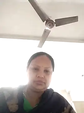 Snapshot of Arohi35 chatting on March 22, 2025, 1:08 pm Arohi35 online show from March 22, 2025, 1:08 pm