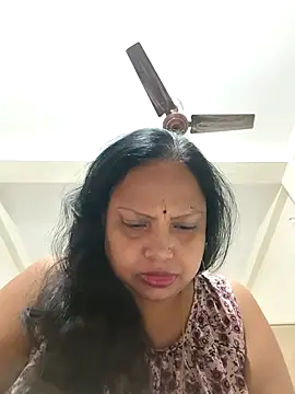 Snapshot of Arohi35 chatting on September 11, 2025, 5:13 pm Arohi35 online show from September 11, 2025, 5:13 pm