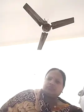 Snapshot of Arohi35 chatting on February 3, 2026, 1:38 pm Arohi35 online show from February 3, 2026, 1:38 pm