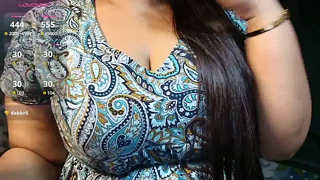  Lisha  online show from November 10, 2025, 4:50 pm