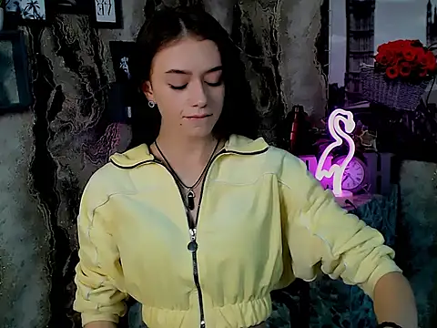 LanaTey online show from October 12, 2025, 10:58 am