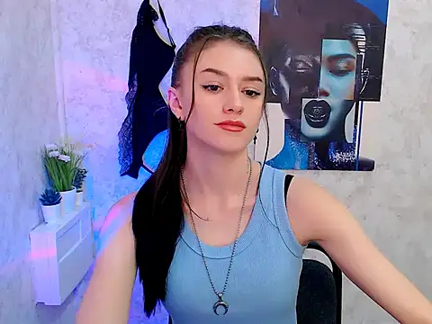 LanaTey online show from December 14, 2025, 10:03 pm