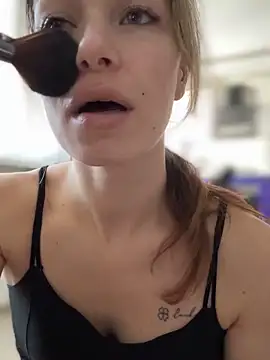 SweetDarling7 online show from February 1, 2026, 10:58 am