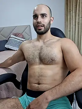 Snapshot of Chris_Alzate chatting on March 20, 2025, 12:40 am Chris Alzate online show from March 20, 2025, 12:40 am