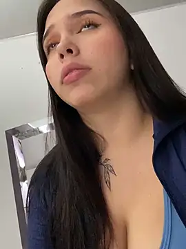 LunaCandy  online show from October 27, 2025, 1:37 pm