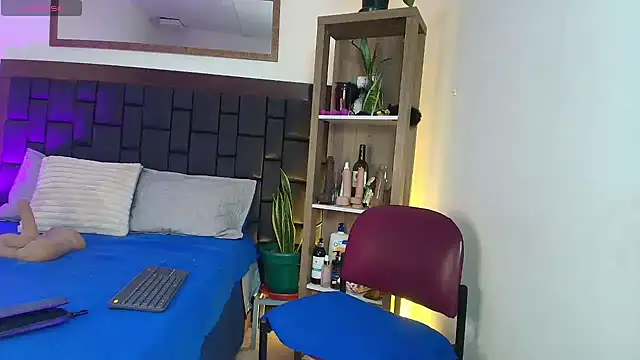 EllenaBoobs  online show from March 10, 2026, 4:06 am