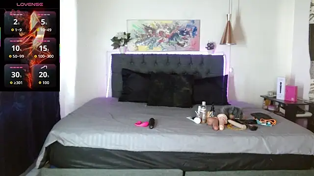 mia velvet1 online show from October 15, 2025, 2:28 pm