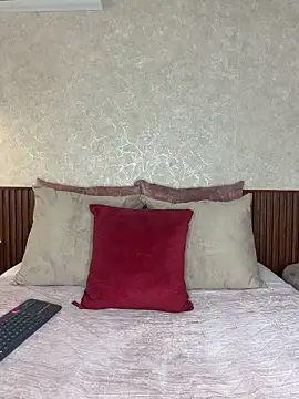 alisonnwalker2025 online show from April 9, 2026, 1:16 pm