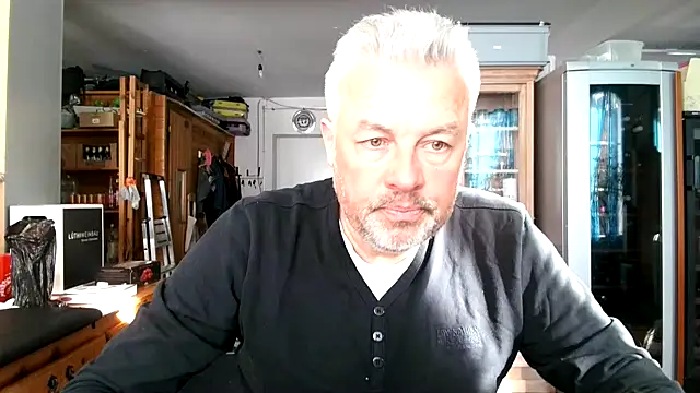 Berg Boy online show from March 20, 2025, 3:25 pm