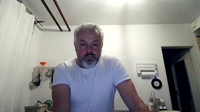 Berg Boy online show from November 7, 2025, 4:34 am