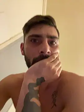 Hugo34bg online show from November 9, 2025, 3:05 am