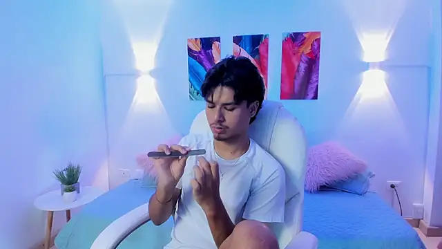 MathewAdams online show from September 12, 2025, 6:30 pm