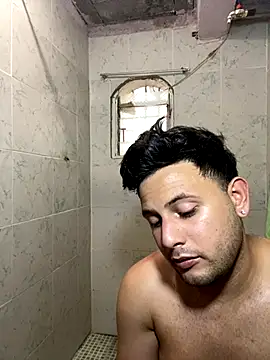 Snapshot of Mr_brian03 chatting on September 12, 2025, 8:53 pm Mr brian03 online show from September 12, 2025, 8:53 pm