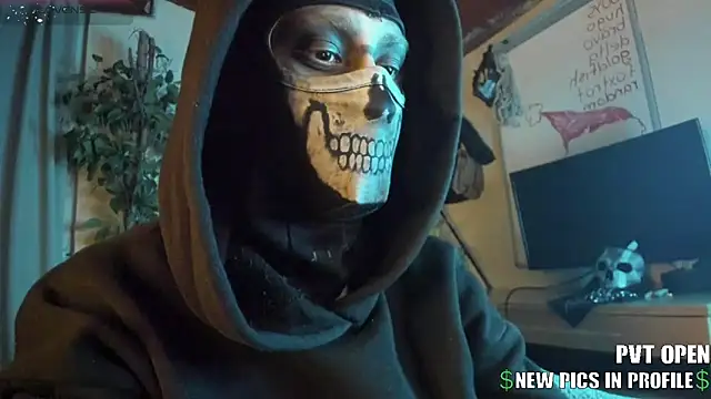 cos operator online show from January 5, 2026, 8:23 pm