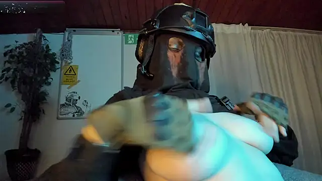 cos operator online show from April 4, 2026, 7:22 pm