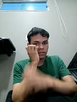 yue014 online show from April 17, 2026, 10:24 pm