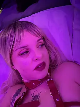 LoganPeny online show from November 7, 2025, 8:14 am