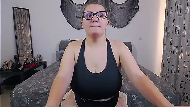 SharronAlexa online show from November 1, 2025, 1:46 pm