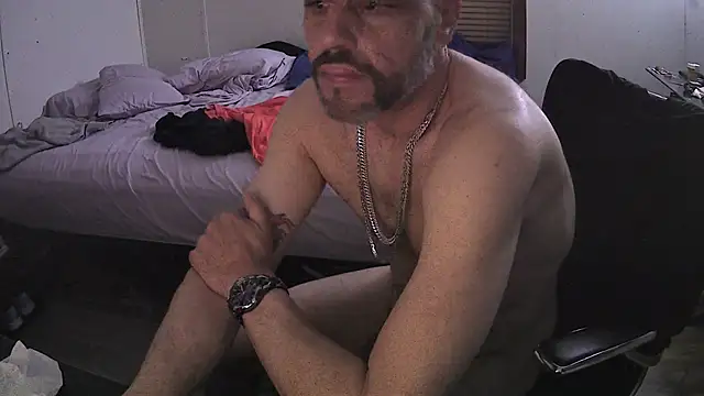 Snapshot of Muffdiver718 chatting on March 16, 2025, 7:15 am Muffdiver718 online show from March 16, 2025, 7:15 am