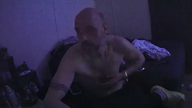 Snapshot of Muffdiver718 chatting on January 17, 2026, 9:58 am Muffdiver718 online show from January 17, 2026, 9:58 am