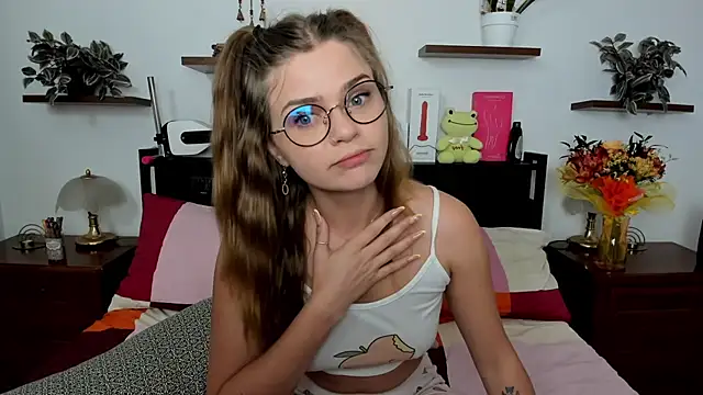 HaleyReedme online show from June 7, 2026, 7:01 am
