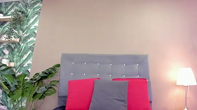 Snapshot of BetsyBennet_ chatting on April 1, 2026, 5:30 am BetsyBennet online show from April 1, 2026, 5:30 am