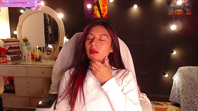 yes0225 online show from November 6, 2025, 1:12 pm