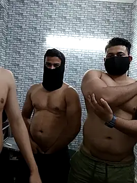 sumitsharma72 online show from April 4, 2026, 6:05 pm