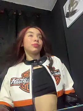 Tracy KS online show from December 2, 2025, 3:23 am