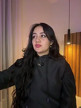 Snapshot of Isa_1207 chatting on February 14, 2026, 1:57 am Isa 1207 online show from February 14, 2026, 1:57 am