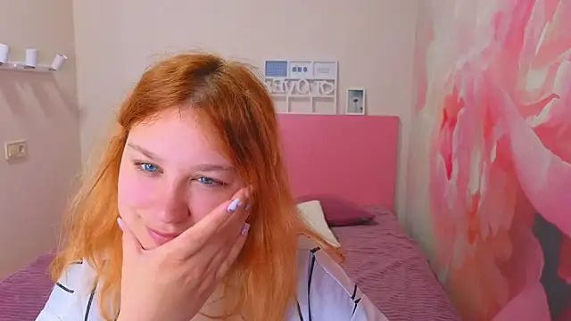 AngelinaLow online show from April 18, 2026, 11:25 am