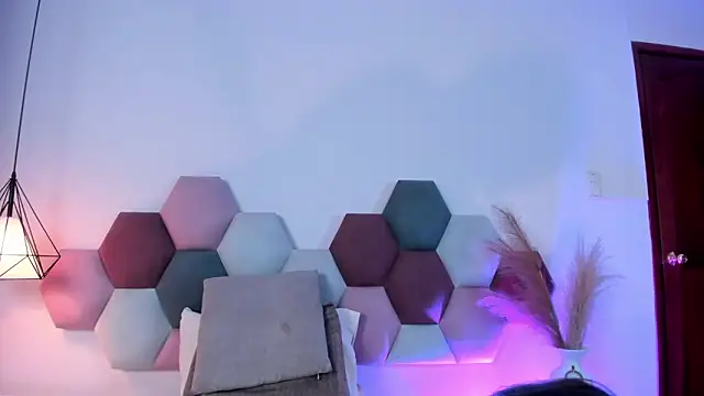 BeckyVidal online show from September 24, 2025, 8:45 pm