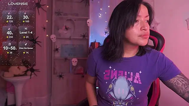 Madison Mayer online show from October 7, 2025, 1:08 pm