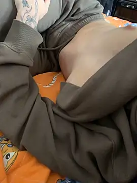 LexieB online show from October 27, 2025, 7:56 am