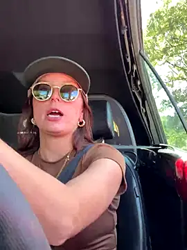 Snapshot of SpaceCowWhore chatting on September 12, 2025, 5:24 pm SpaceCowWhore online show from September 12, 2025, 5:24 pm