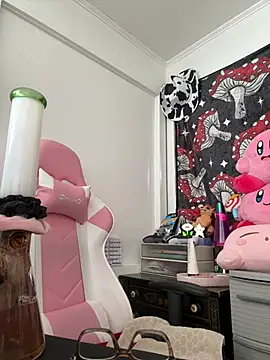 SpaceCowWhore online show from February 6, 2026, 3:37 pm