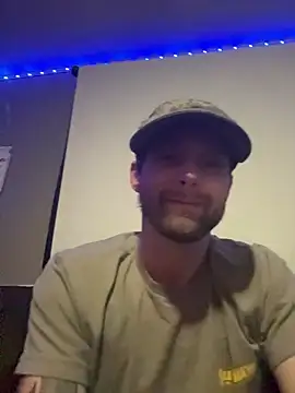 Stillhard8925 online show from November 10, 2025, 6:34 am